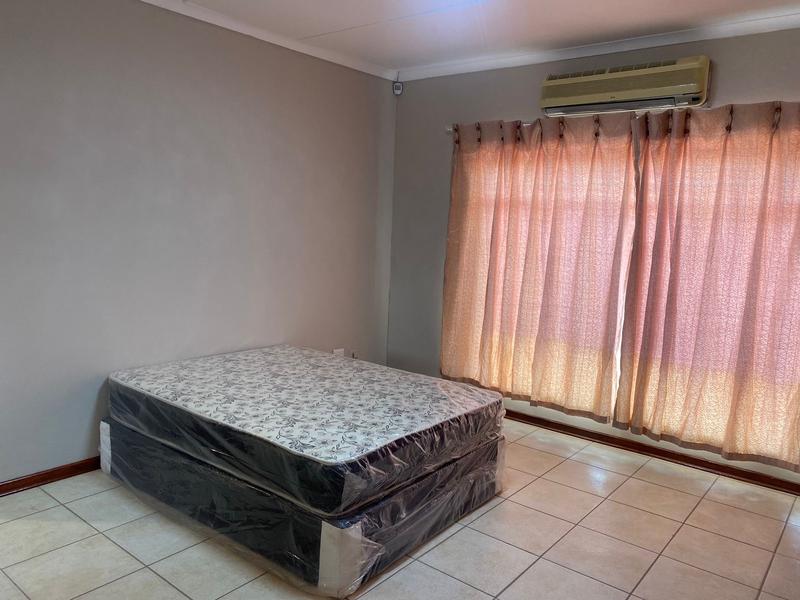 To Let 4 Bedroom Property for Rent in Kathu Northern Cape